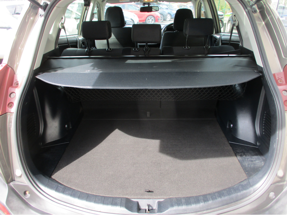 2014 Toyota Rav4 - image 15