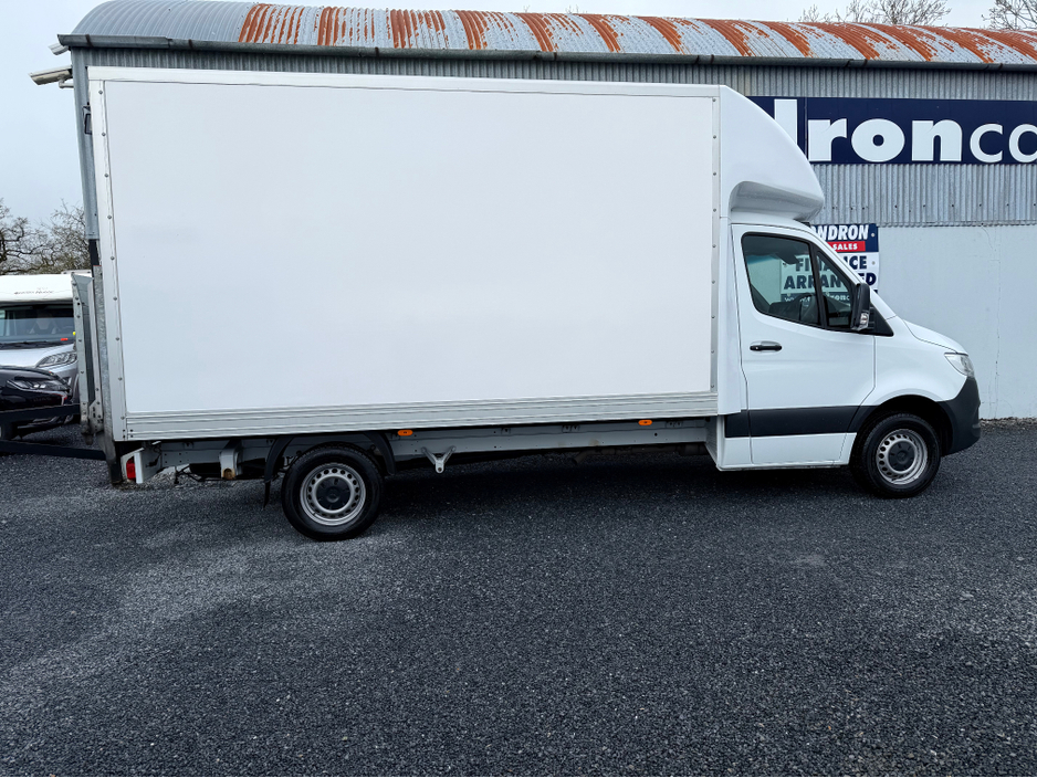 2024 Mercedes-Benz Sprinter - image 7