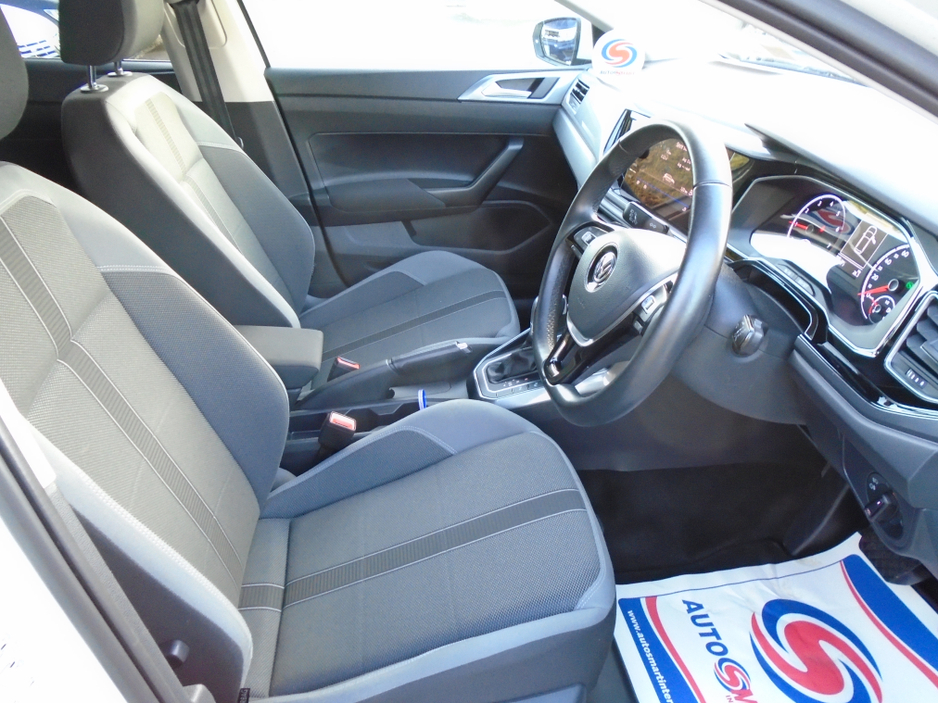 2018 Volkswagen Polo - image 19