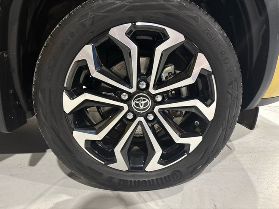 2023 Toyota Yaris Cross LUNA SPORT BI-TONE HYBRID AUTO €28,950