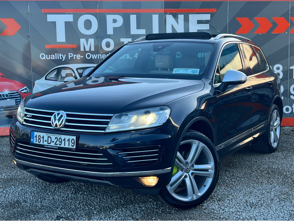 2018 Volkswagen Touareg - image 2