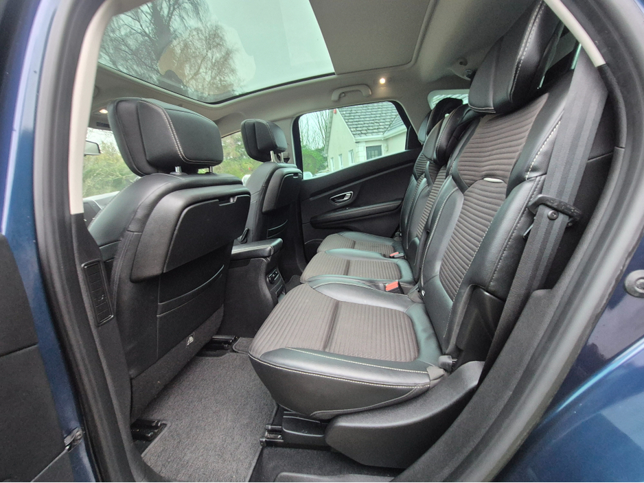 2019 Renault Scenic SIGNATURE TCE 140PS 5DR €14,950