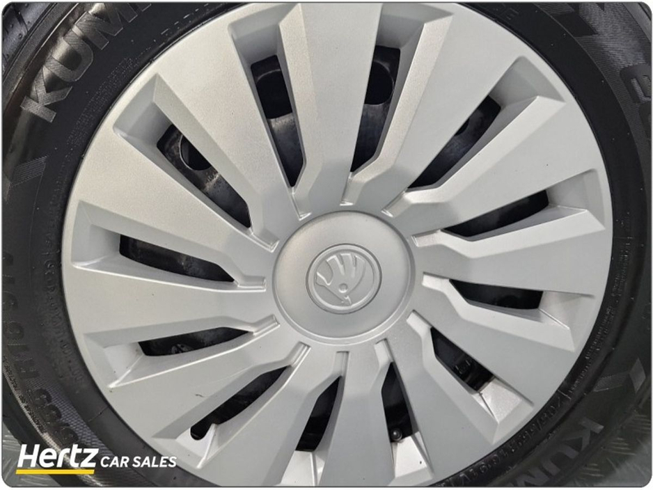 2024 Skoda Scala - image 11