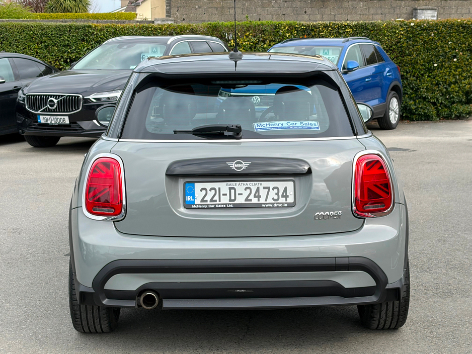 2022 MINI Hatch - image 6