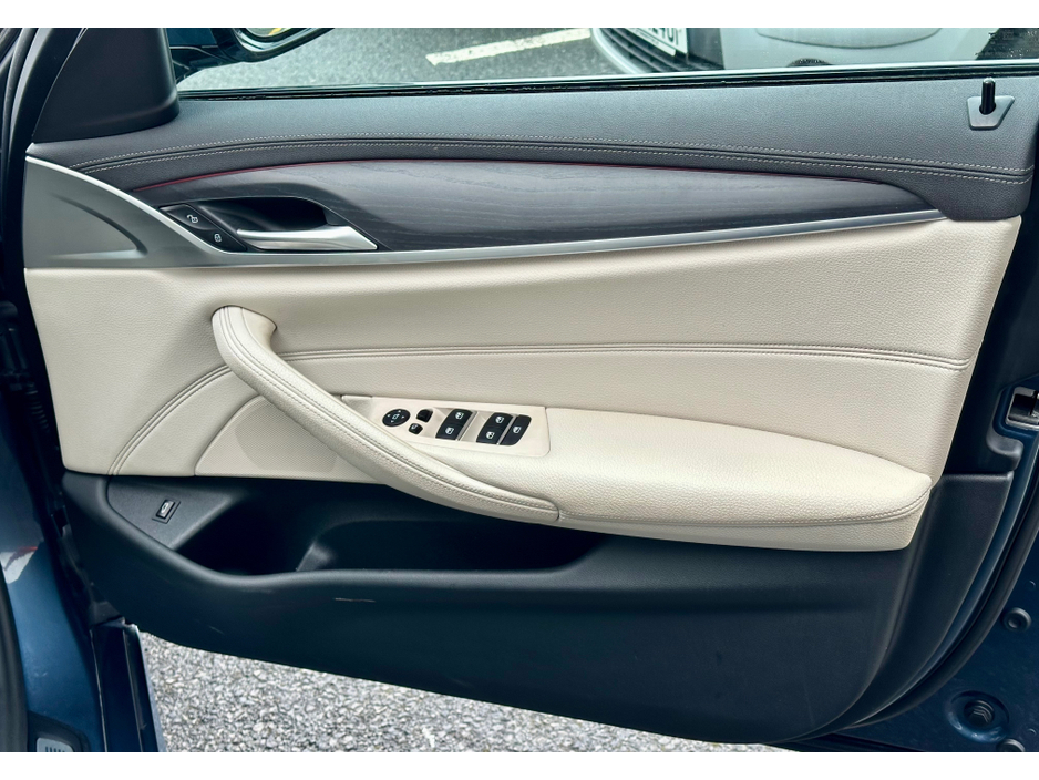 2023 BMW 5 Series M SPORT MHEV AUTO 520 D