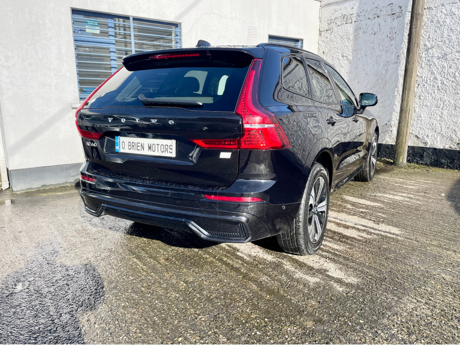 2023 Volvo XC60 T6 RECHARGE PHEV PLUS DARK AWD AUTO 5DR €39,995