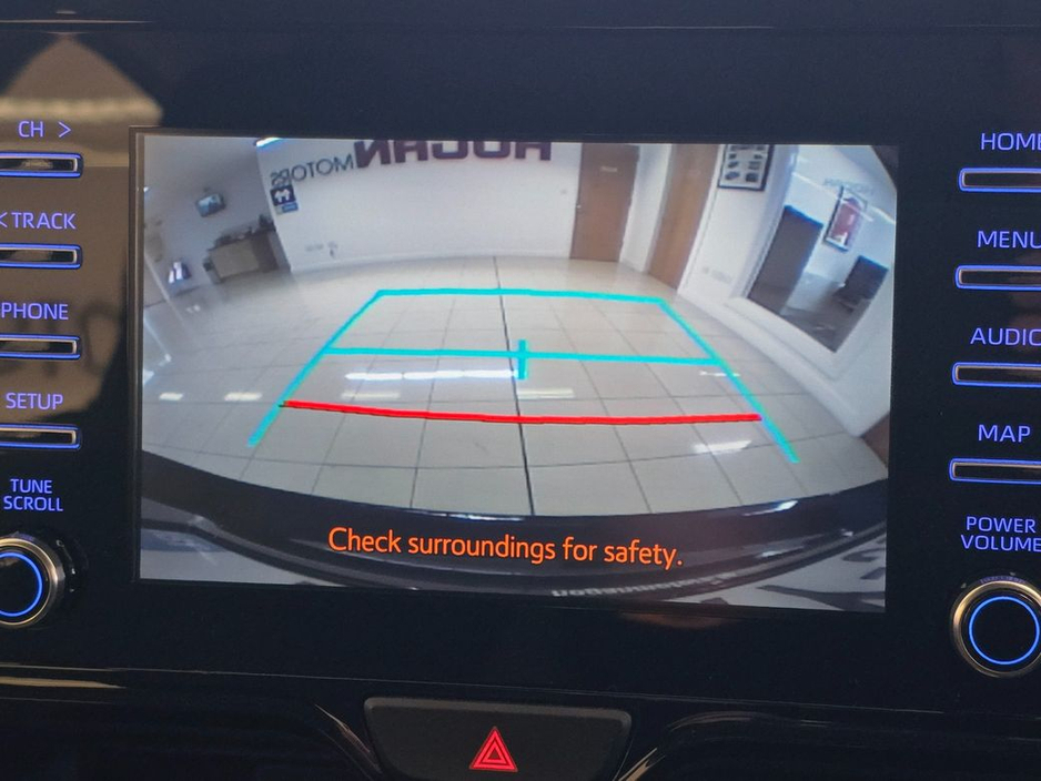 2023 Toyota Yaris - image 11