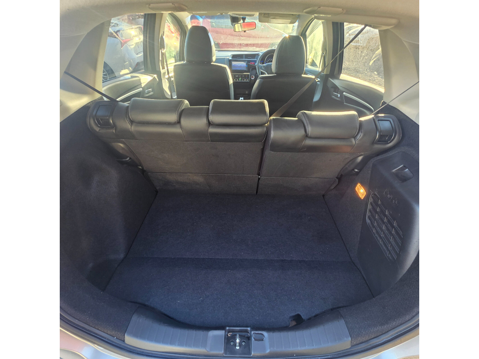 2016 Honda Fit - image 17