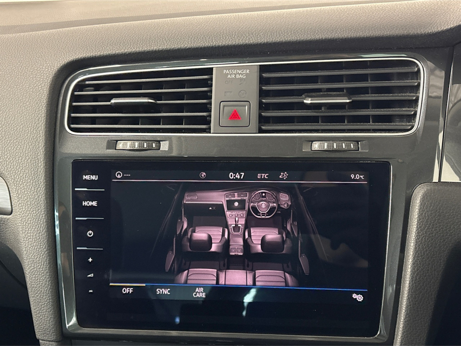 2019 Volkswagen Golf COMFORTLINE**TOUCHSCREEN MEDIA**APPLE CAR PLAY**REVERSE CAMERA**PARKING SENSORS**MULTIFUNCTIONAL STEERING WHEEL**CRUSIE CONTROL**DUAL CLIMATE**CLOTH SEATS**ELECTRIC WINDOWS**AIRCONDITIONING**ISOFIX** €19,995