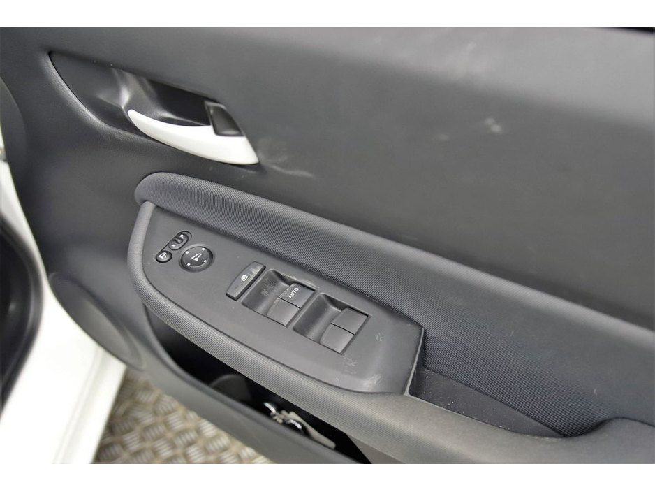 2022 Honda Fit 1.5 HEV E-CVT *CARPLAY*ANDROID*REVERSE CAM*PARK SENSORS* €19,280