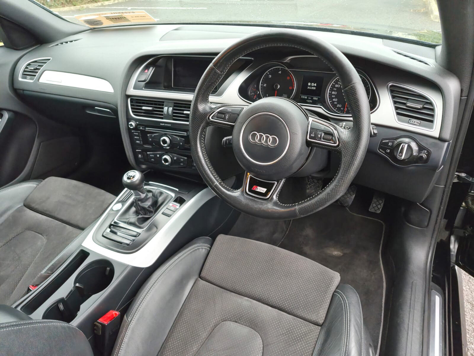 2015 Audi A4 - image 14