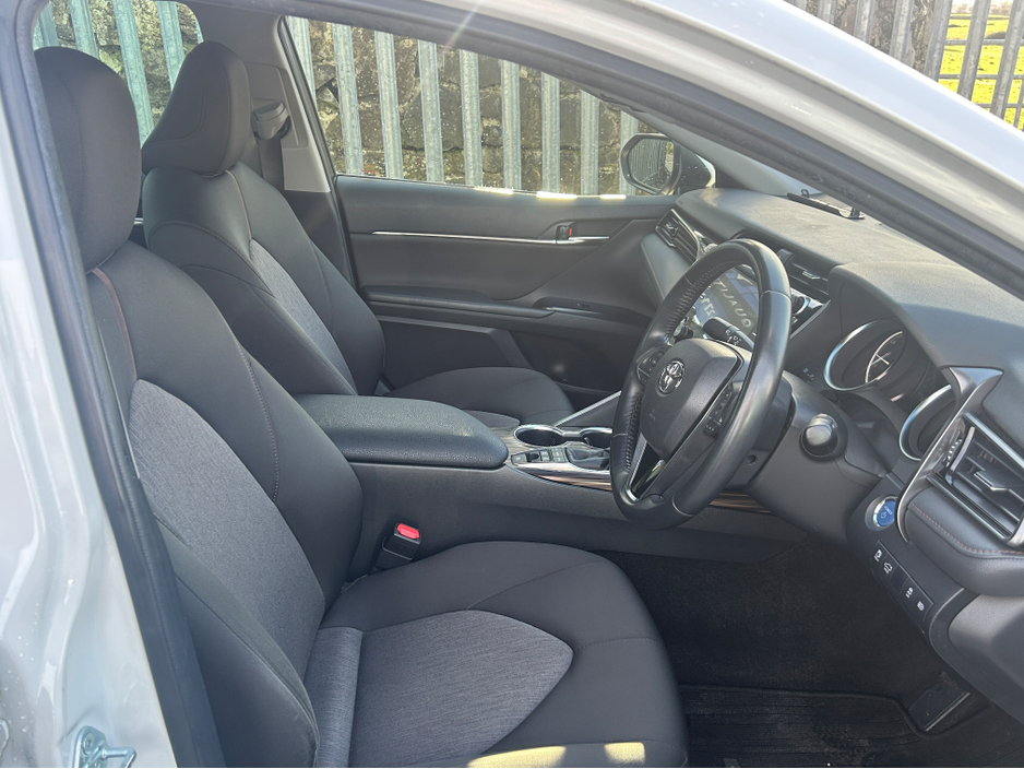 2020 Toyota Camry Self Charging Hybrid €23,995