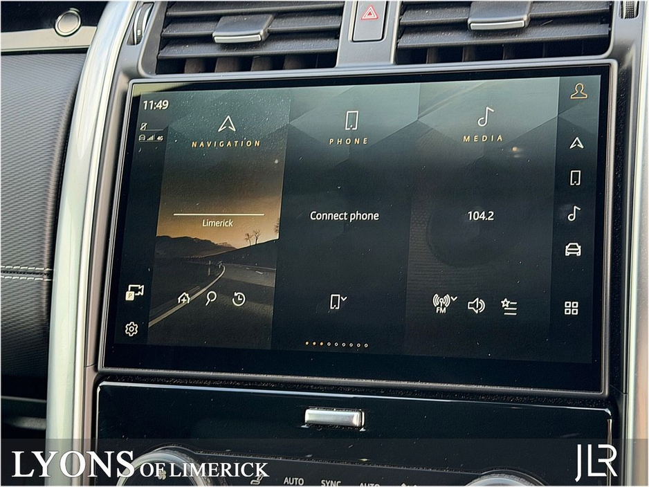 2025 Land Rover Discovery - image 11