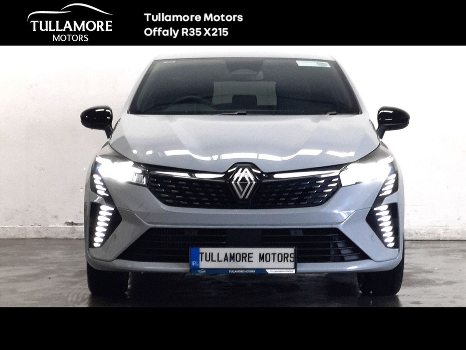 2025 Renault Clio - image 6