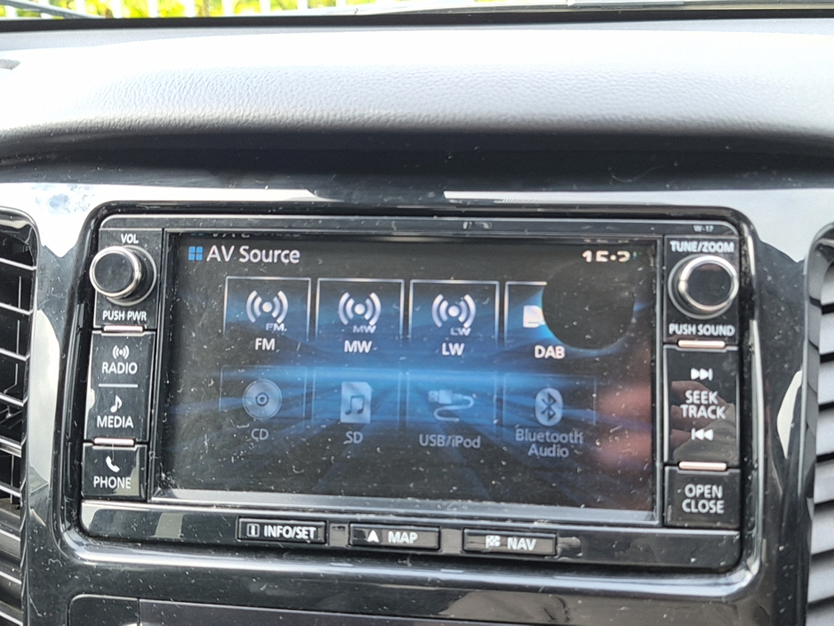 2017 Mitsubishi L200 - image 29