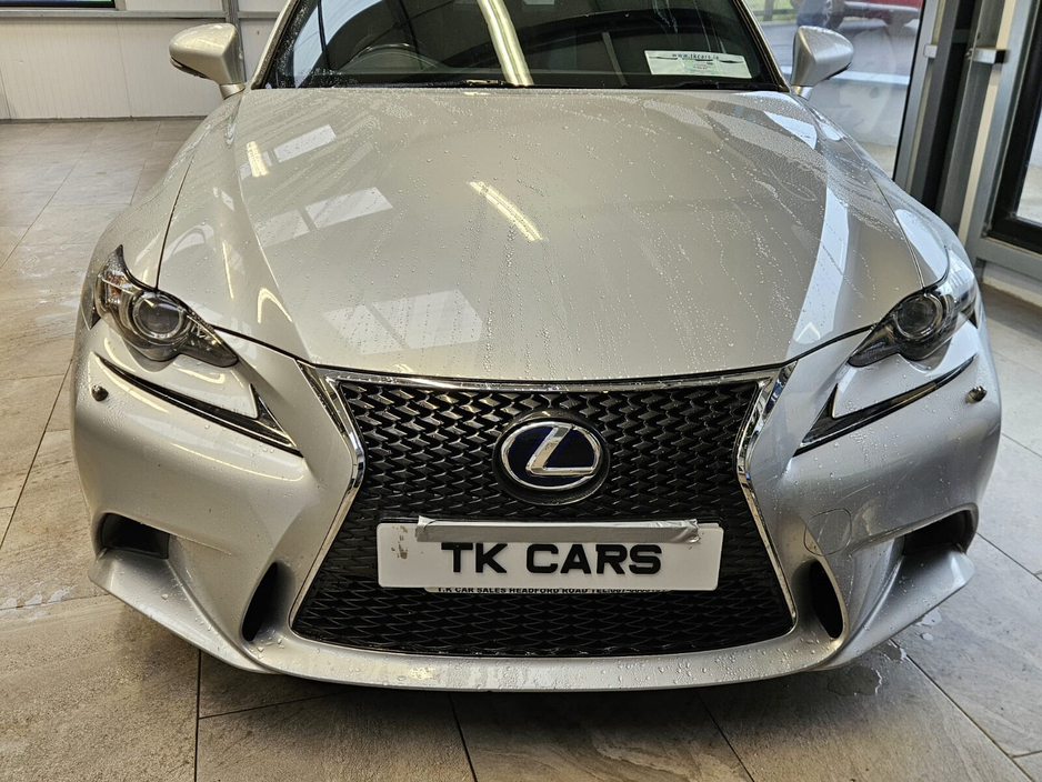 2017 Lexus IS 300 h 300h F-Sport €19,950