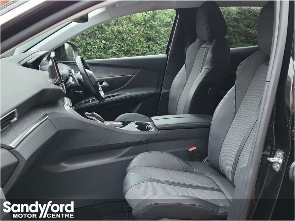 2022 Peugeot 3008 1.2 PureTech 130bhp Auto Allure €27,950