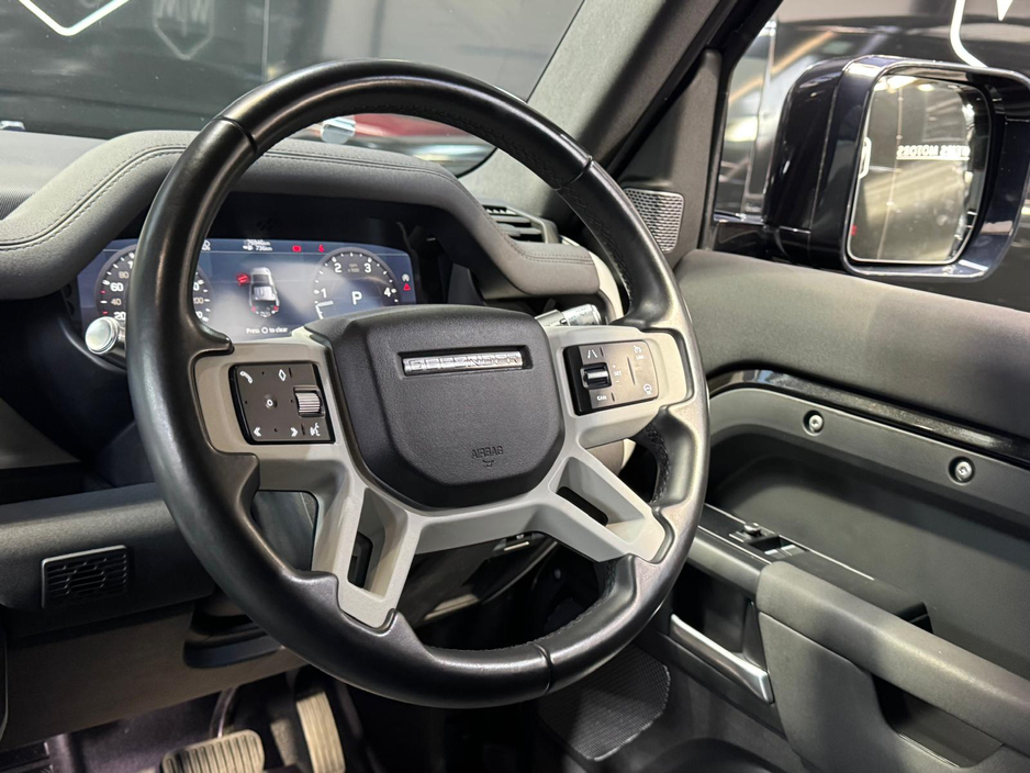 2021 Land Rover Defender - image 14