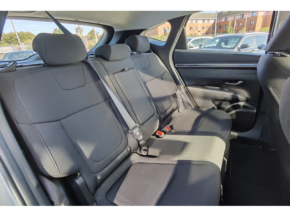 2021 Hyundai Tucson - image 10