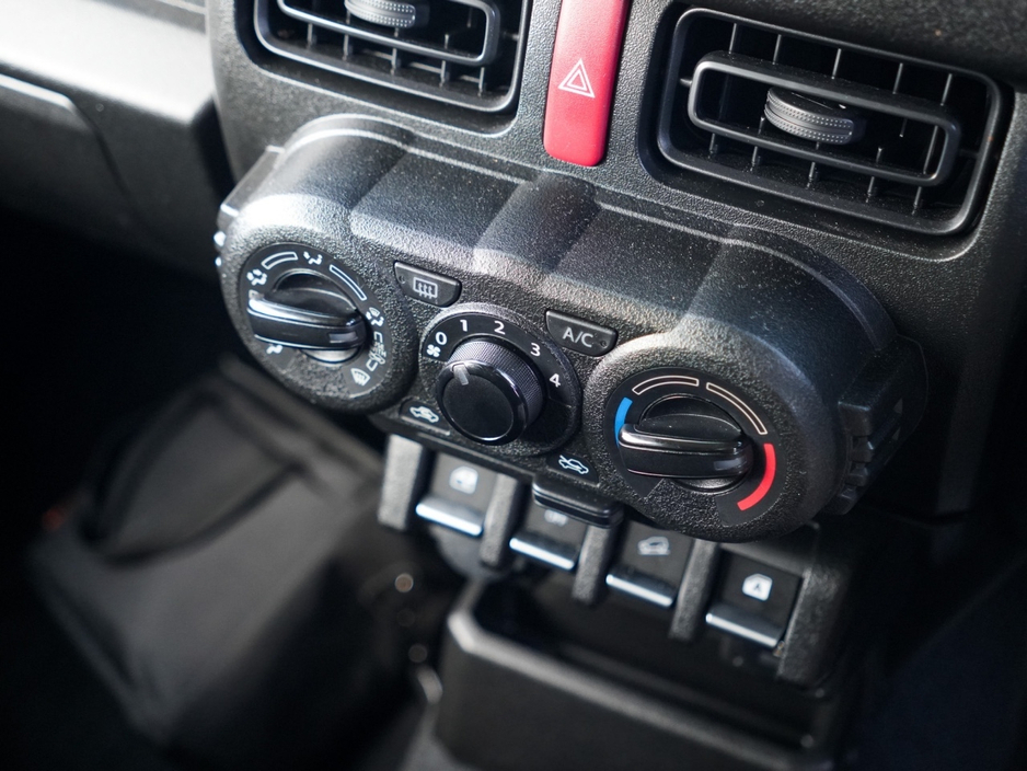 2023 Suzuki Jimny - image 19