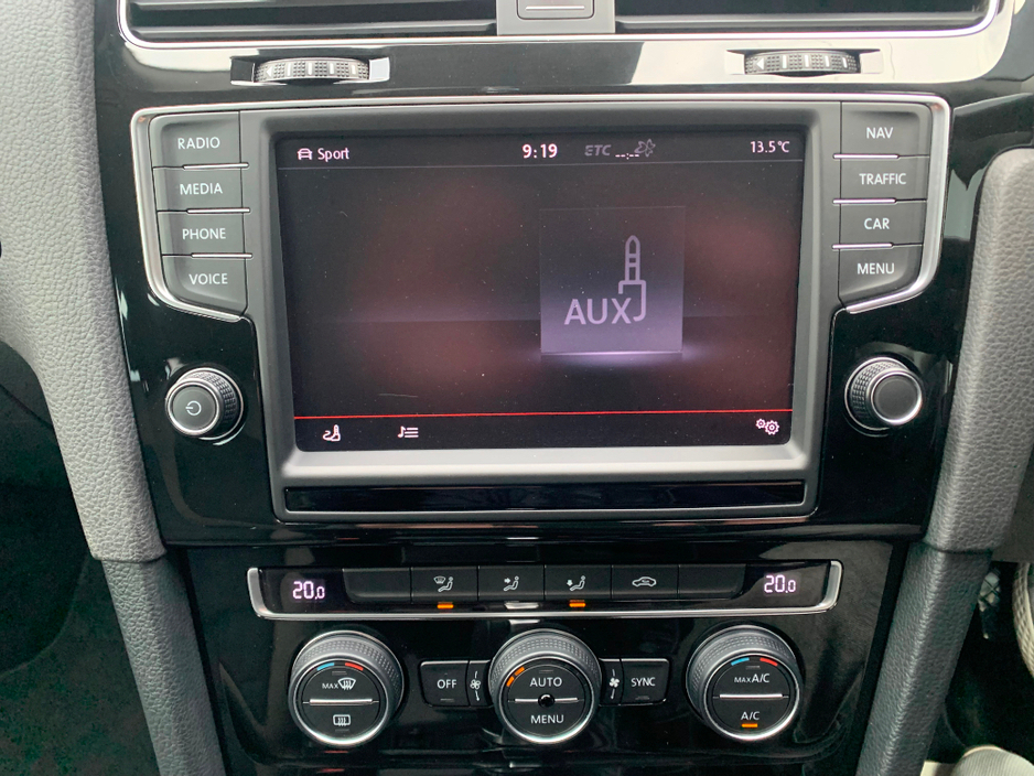 2014 Volkswagen Golf 1.4 TSI 150 BHP HIGHLINE DSG 5DR // LOW MILEAGE // GREAT CONDITION // REVERSE CAMERA, CRUISE AND PRIVACY GLASS // €10,950