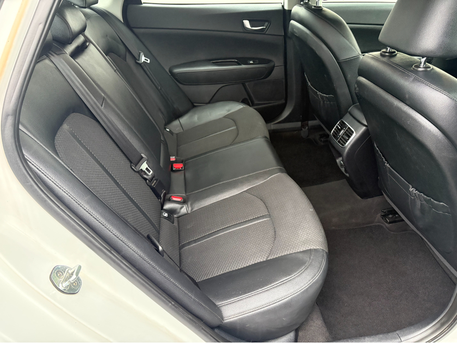 2017 Kia Optima EX 1.7 CRDI €9,950