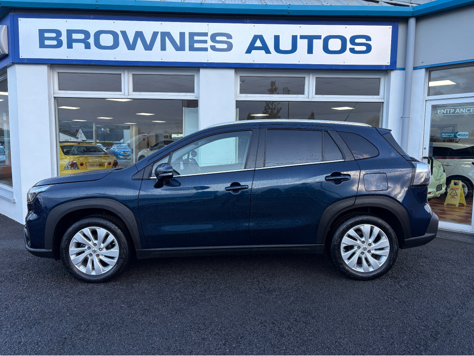 2024 Suzuki SX4 S-Cross 1.5 MOTION HEV 115PS 5 €29,999
