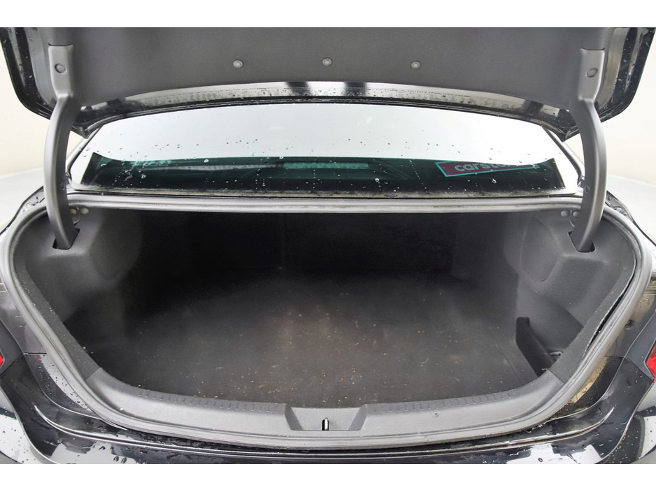 2017 Renault Megane - image 26