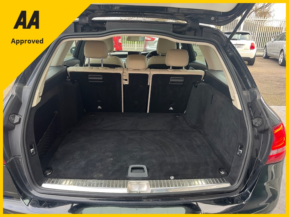 2017 Mercedes-Benz C Class - image 11