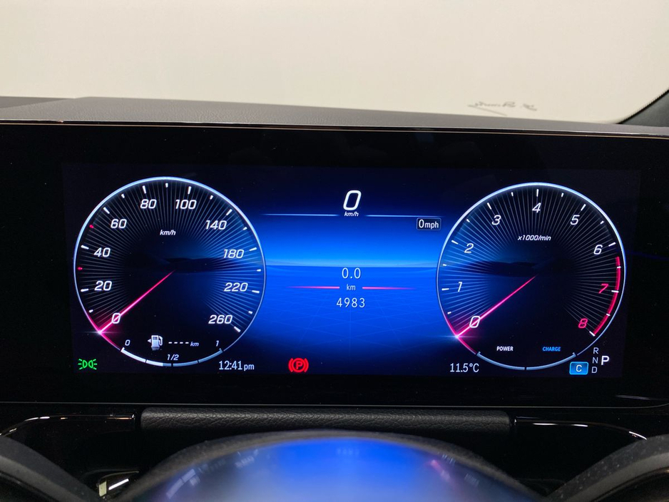 2025 Mercedes-Benz GLA Class - image 8