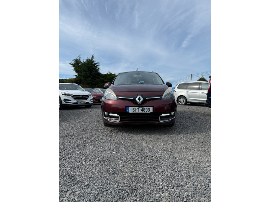 2016 Renault Scenic - image 2