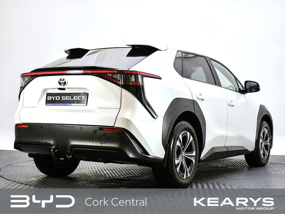 2025 Toyota bZ4X - image 6