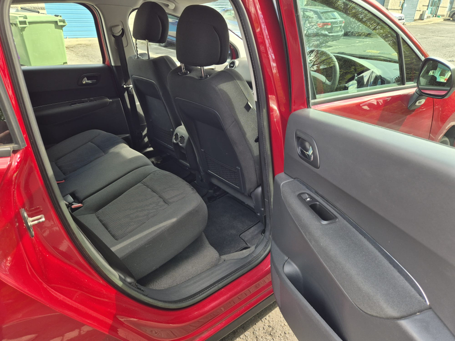 2013 Peugeot 3008 - image 20