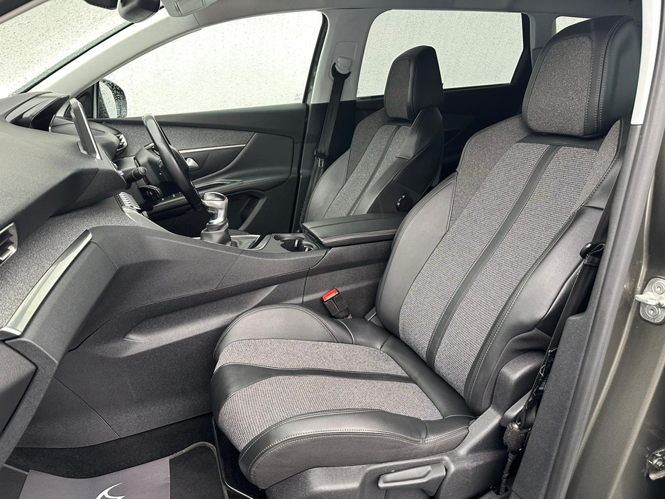 2019 Peugeot 5008 - image 19
