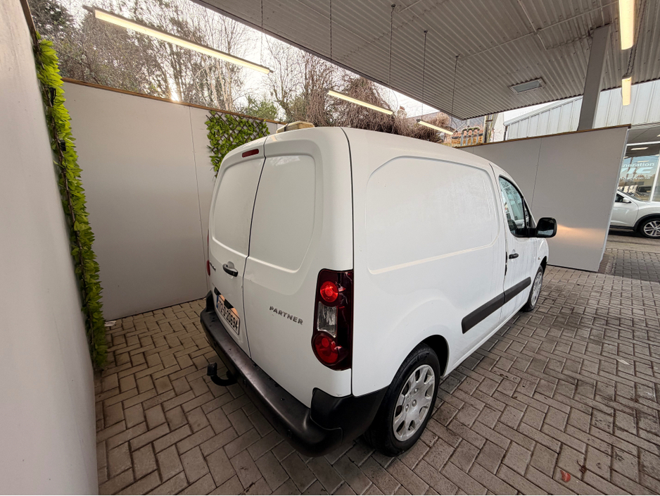 2017 Peugeot Partner PROFESSIONAL 1.6 BLUE HDI 75 3 €6,590