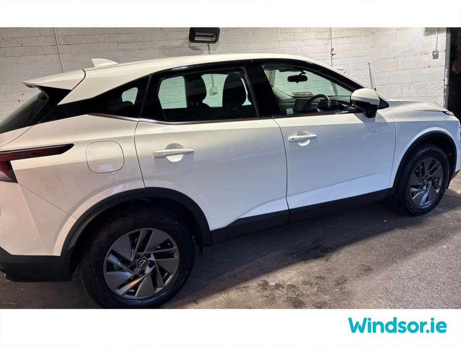 2024 Nissan Qashqai 1.3 PET MILD HYBRID SV CVT €30,995