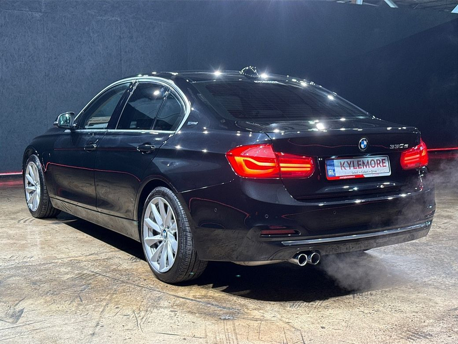 2016 BMW 3 Series - image 5