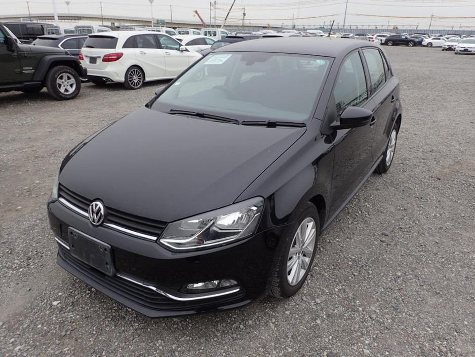 2016 Volkswagen Polo - image 4