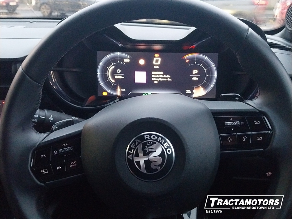 2025 Alfa Romeo Junior IBRIDA 1.2 136BHP MHEV 5 €35,999