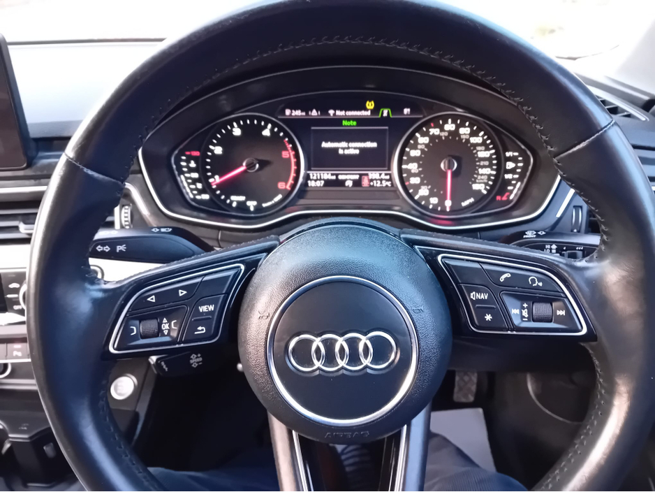 2017 Audi A4 - image 22