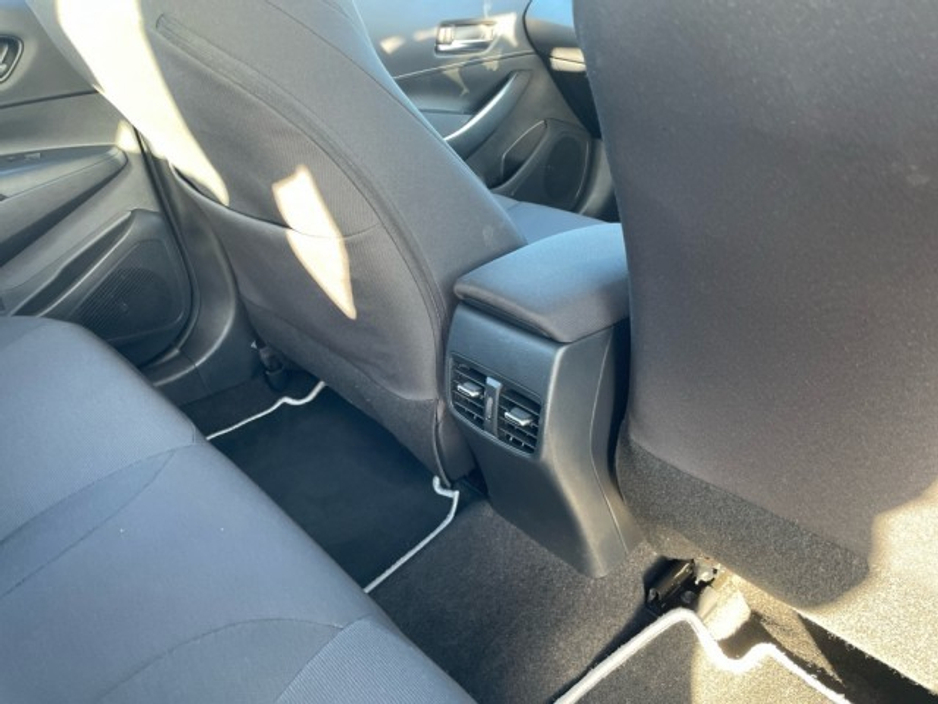 2023 Toyota Corolla Estate Tourer - Luna Edition - 1.8 Hybrid - Automatic - Tax EUR 180 - 1 Owner From New // Remote Central Locking // Front Electric Windows // Rear Electric Windows // Electric Mirrors // Heated Mirror €27,899