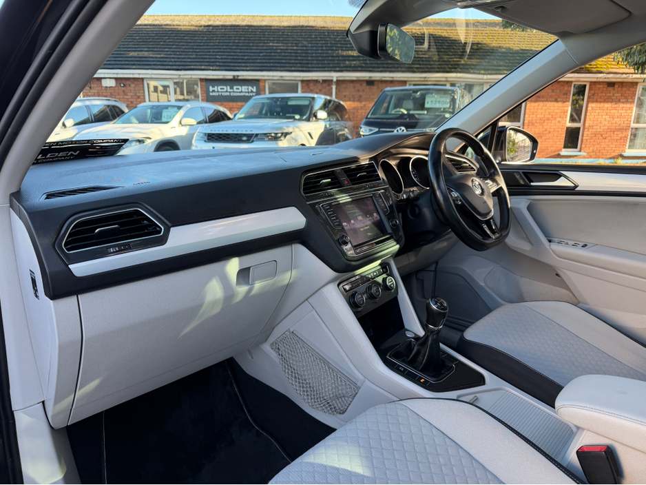 2017 Volkswagen Tiguan 2.0 D..PAN ROOF..FULL SERVICE HISTORY