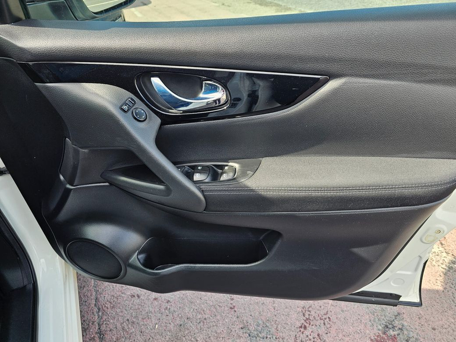 2018 Nissan Qashqai - image 18