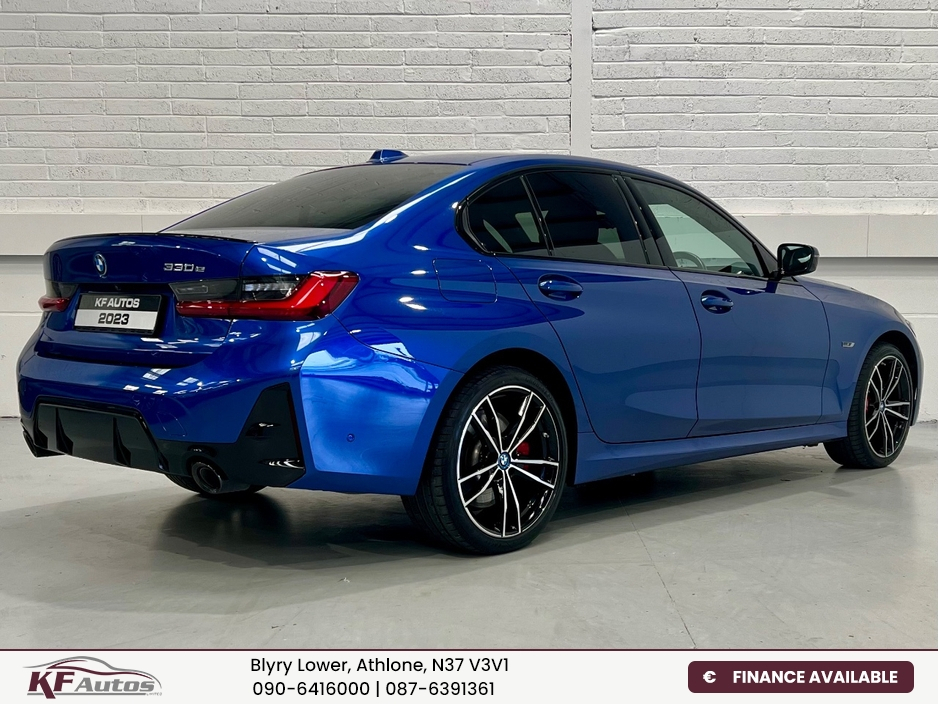 2023 BMW 3 Series - image 8