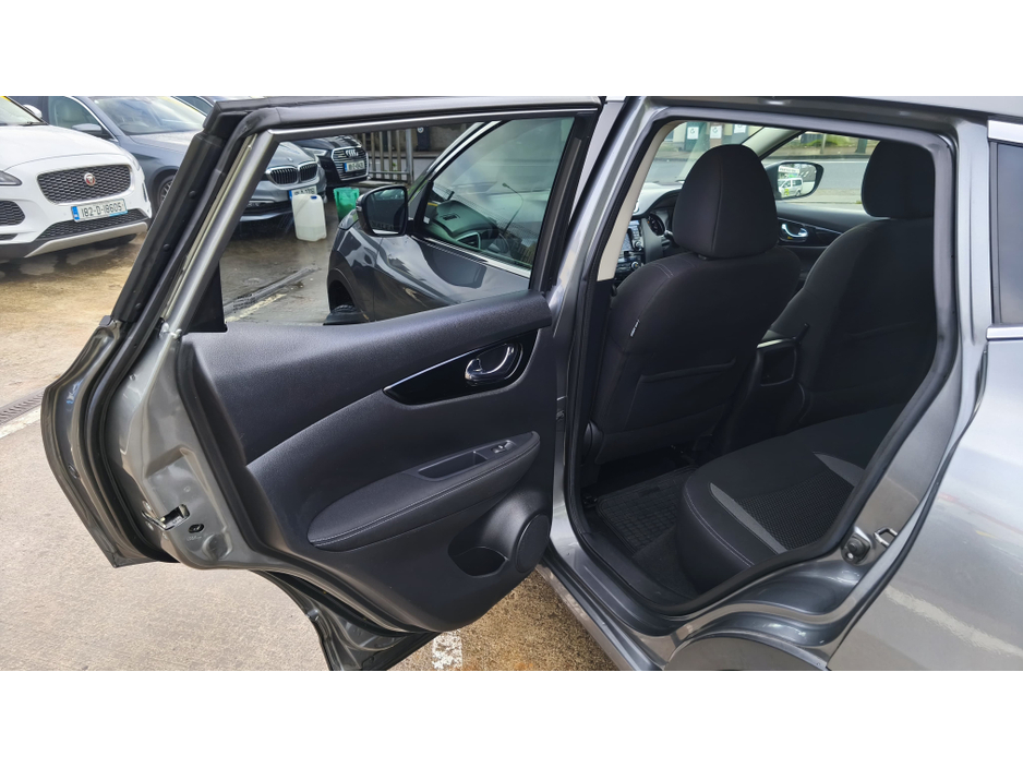 2018 Nissan Qashqai 1.2 Automatic Very Low Mileage AA Approved 1 Year Warranty €17,950