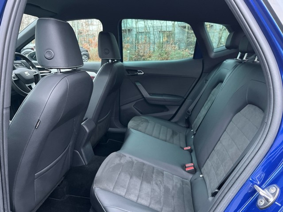 2020 SEAT Arona - image 7