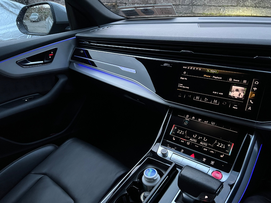 2019 Audi Q8 - image 31