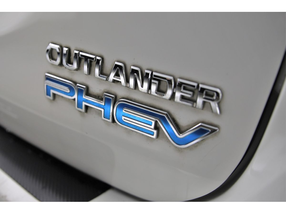 2016 Mitsubishi Outlander 2.0 PHEV 4WD 5SEATS 160BHP *LEATHER*EL.SUNROOF*360 PAN CAM* €17,490