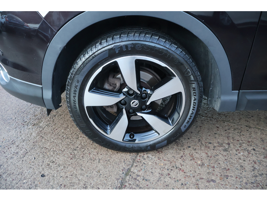 2017 Nissan Qashqai N-VISION 360 Huge Spec New Timing Belt Exceptional Condition! €13,995