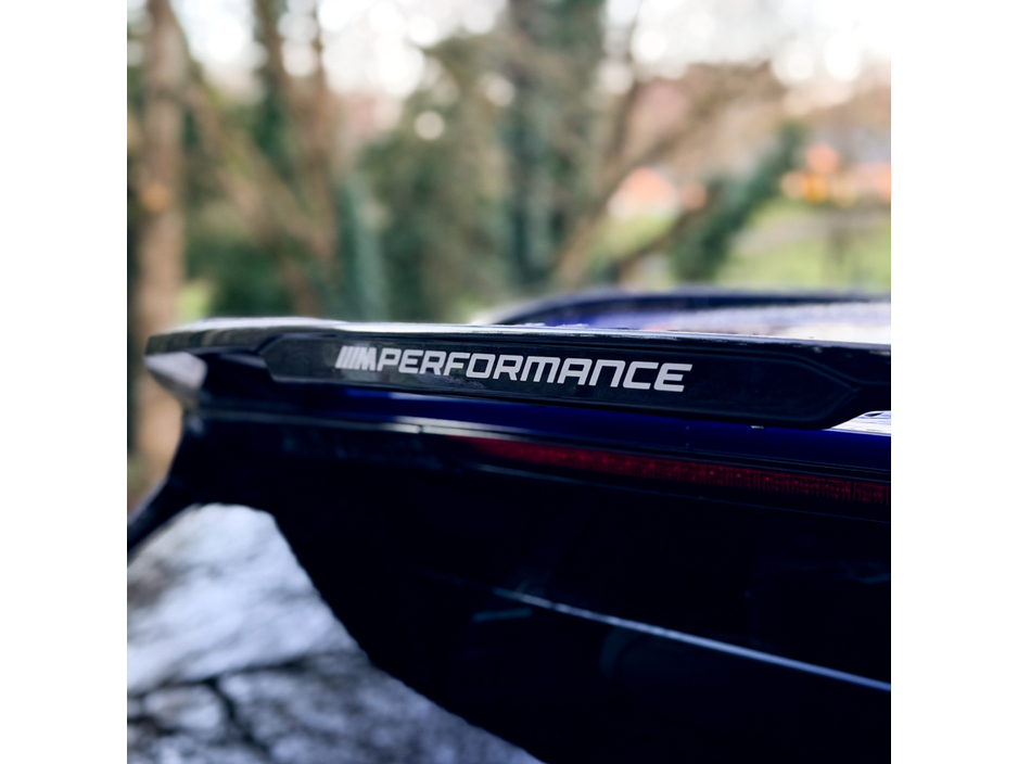 2022 BMW X5 2022 (221) BMW X5 45e M Sport Pro *SAN MARINO BLUE €64,999